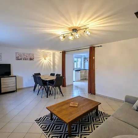 Cosy 2-4 Pers Avec Tv Et Parking Prive - Fr-1-589-668 *